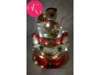 Karácsonyi maci pelenkatorta LED világítással