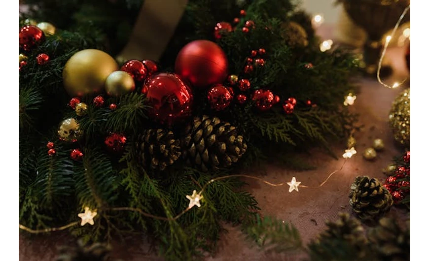 Mit szimbolizálnak a klasszikus karácsonyi színek? Most megtudhatod!
